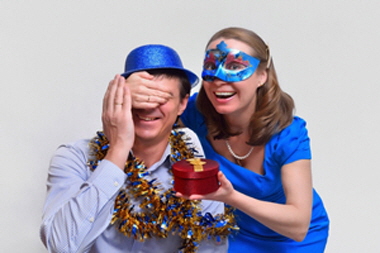 Surprise_Party_Adult_38